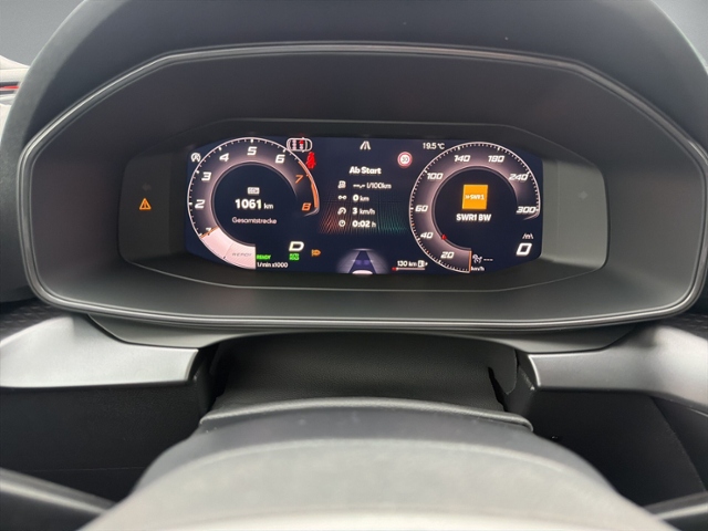 Leon ST 1.5 eTSI DSG AHK+NAVI+RFK+ACC+eHECK+LED+