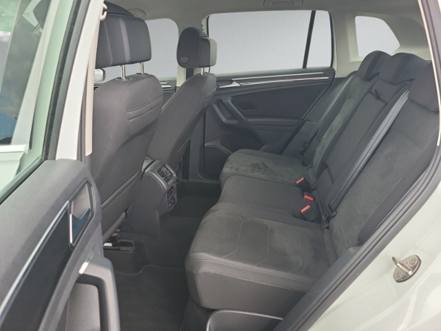Tiguan 2.0 TDI DSG ELEGANCE 4MOTION AHK+IQ.LIGHT