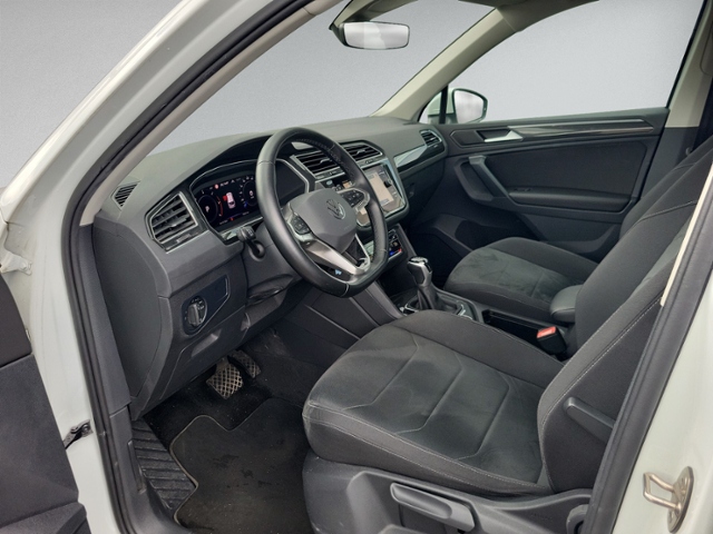 Tiguan 2.0 TDI DSG ELEGANCE 4MOTION AHK+IQ.LIGHT