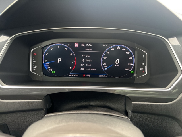 Tiguan 1.5 TSI DSG R-LINE HEAD-UP+RFK+NAVI+KEYLE