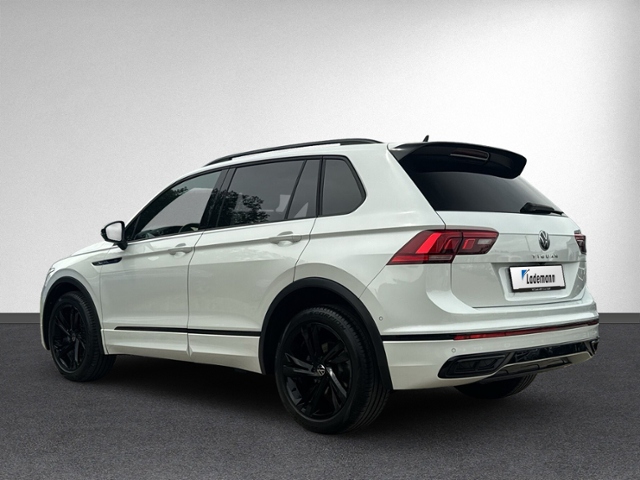 Tiguan 1.5 TSI DSG R-LINE HEAD-UP+RFK+NAVI+KEYLE