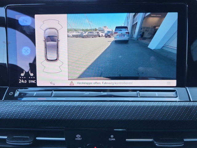 Golf VIII 2.0 TSI R PANORAMA+IQ.LIGHT+DCC+HEAD-U