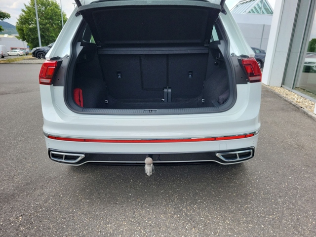 Tiguan 2.0 TDI DSG R-LINE AHK+KAMERA+elHECK+ACC+