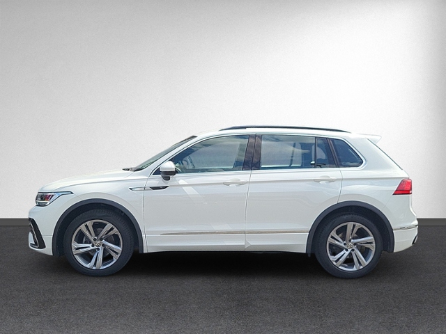 Tiguan 2.0 TDI DSG R-LINE AHK+KAMERA+elHECK+ACC+