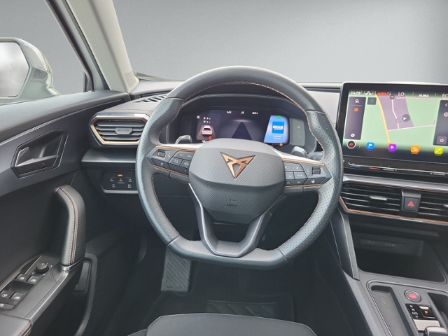 Formentor 1.4 e-HYBRID NAVI+LED+KAMERA+ACC+SIHZ+