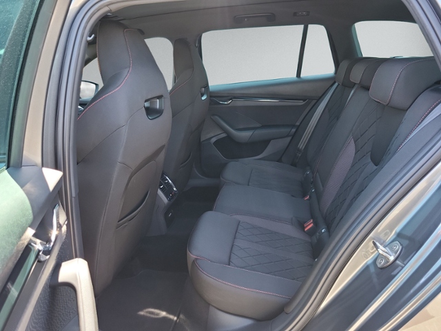 Octavia Combi 2.0 TDI RS 4x4 KAMERA+NAVI+HEAD-UP