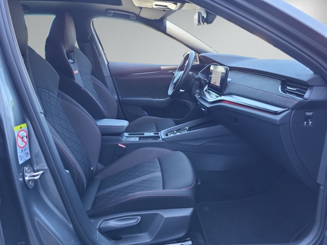 Octavia Combi 2.0 TDI RS 4x4 KAMERA+NAVI+HEAD-UP