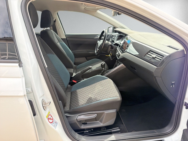Polo 1.0 IQ.DRIVE NAVI+GRA+EINPARKHILFE+ACC+SITH
