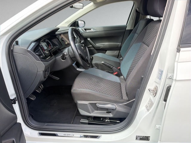 Polo 1.0 IQ.DRIVE NAVI+GRA+EINPARKHILFE+ACC+SITH