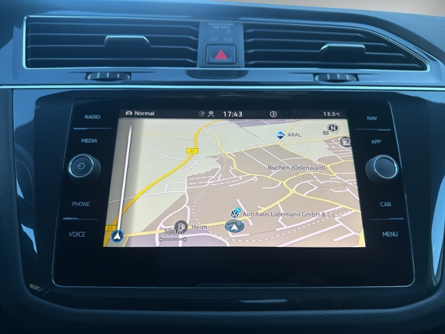Tiguan 2.0 TDI DSG R-LINE 4MOTION AHK+IQ.LIGHT+N