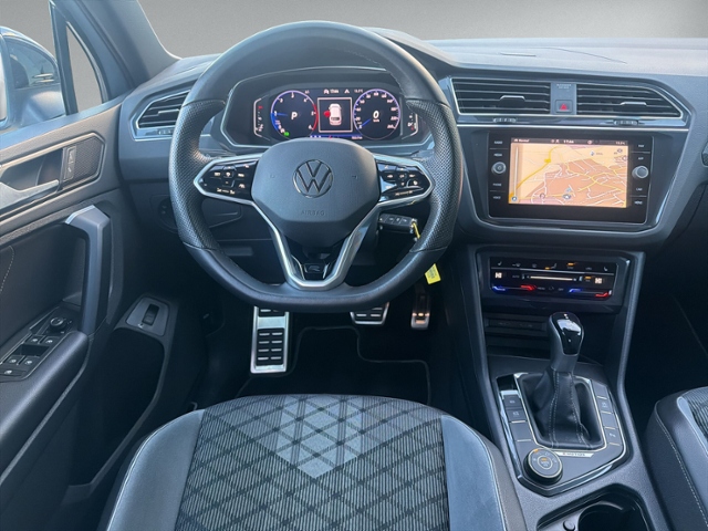 Tiguan 2.0 TDI DSG R-LINE 4MOTION AHK+IQ.LIGHT+N