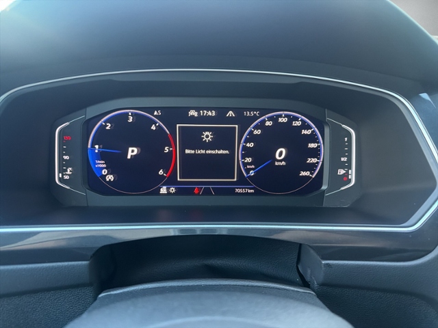 Tiguan 2.0 TDI DSG R-LINE 4MOTION AHK+IQ.LIGHT+N