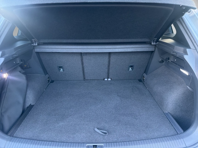 Tiguan 2.0 TDI DSG R-LINE 4MOTION AHK+IQ.LIGHT+N