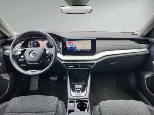 Octavia Combi 2.0 TDI DSG STYLE AHK+NAVI+HEAD-UP