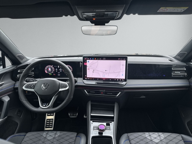 Tiguan 1.5 eTSI DSG R-LINE PANO+360°+MATRIX+NAVI