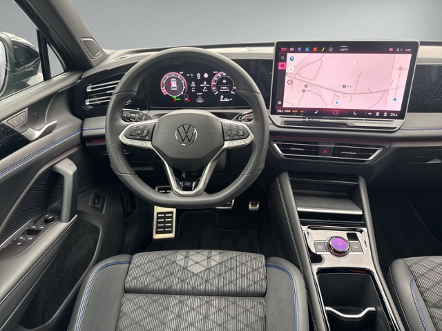 Tiguan 1.5 eTSI DSG R-LINE PANO+360°+MATRIX+NAVI