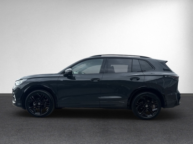 Tiguan 1.5 eTSI DSG R-LINE PANO+360°+MATRIX+NAVI