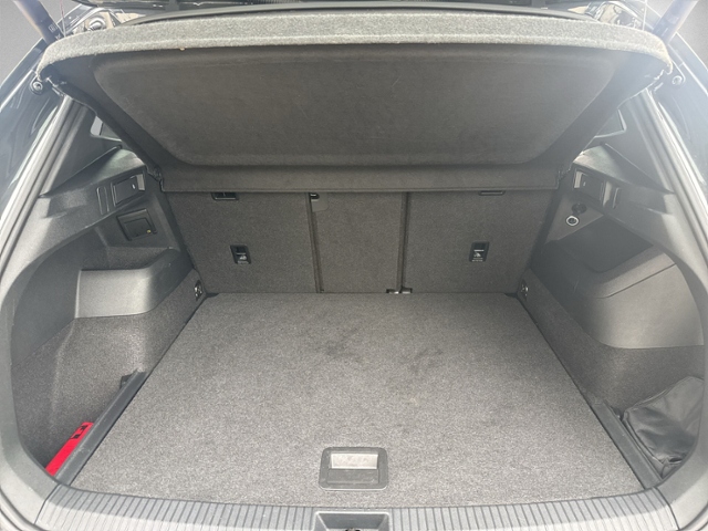 Tiguan 1.5 eTSI DSG R-LINE PANO+360°+MATRIX+NAVI