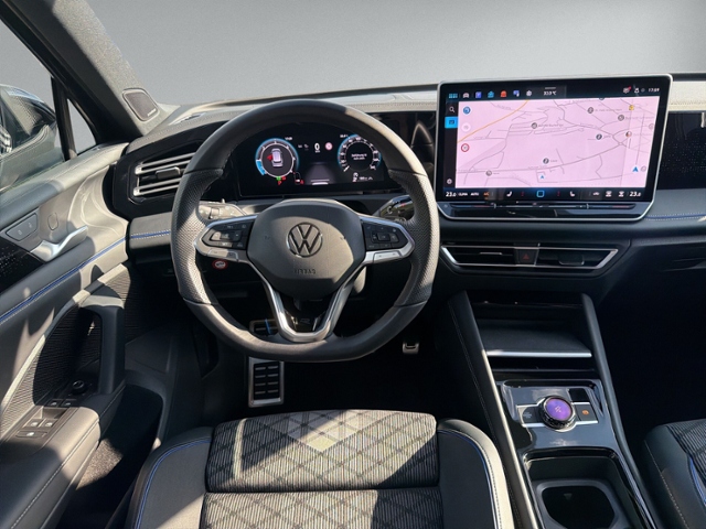 Tiguan 2.0 TDI DSG R-LINE 4MOTION PANO+360°+IQ.L