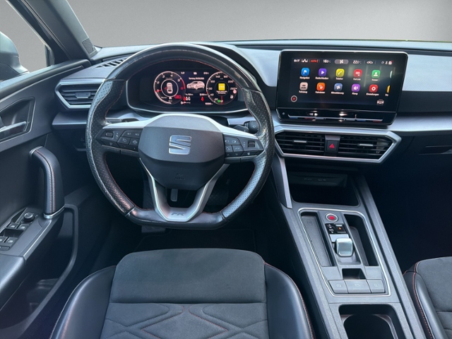 Leon Sportstourer 2.0 TDI DSG FR NAVI+LED+ACC+SH