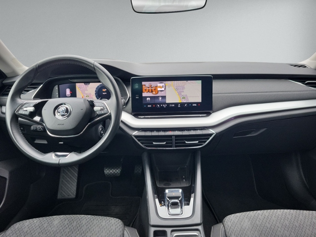 Octavia Combi 2.0 TDI DSG STYLE AHK+NAVI+ACC+LED