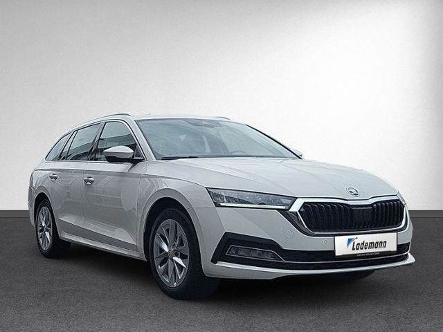Octavia Combi 2.0 TDI DSG STYLE AHK+NAVI+ACC+LED