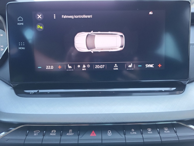 Octavia Combi 2.0 TDI DSG TOUR AHK+NAVI+ACC+LED+