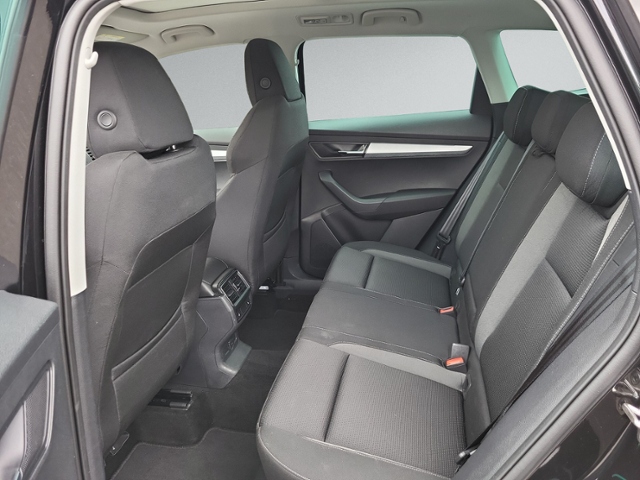 Karoq 1.5 TSI DSG TOUR PANORAMA+360°+NAVI+LED+SH