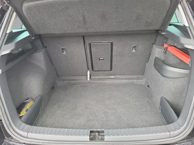 Karoq 1.5 TSI DSG TOUR PANORAMA+360°+NAVI+LED+SH