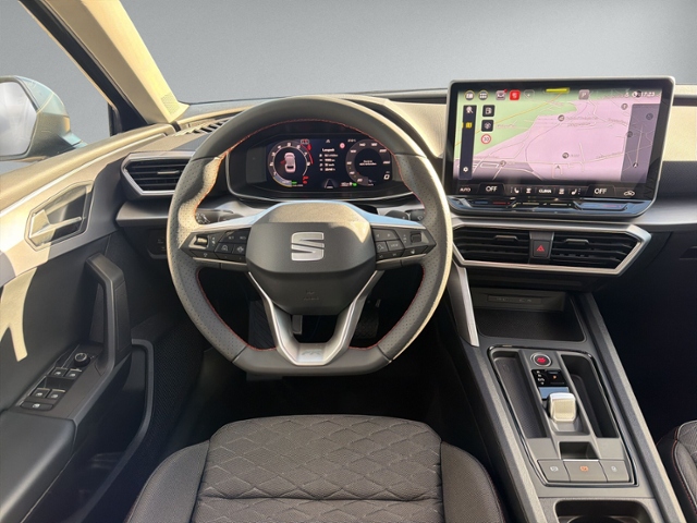 Leon ST 1.5 eTSI DSG FR AHK+NAVI+KAMERA+ACC+LED+
