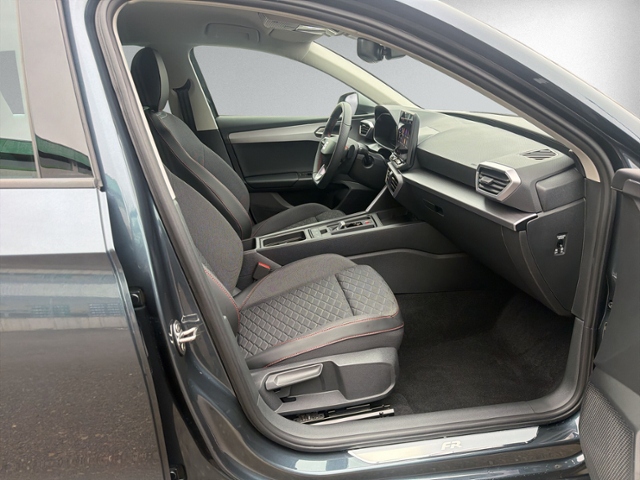 Leon ST 2.0 TDI DSG FR AHK+LED+SIHZ.+KAMERA+ACC+
