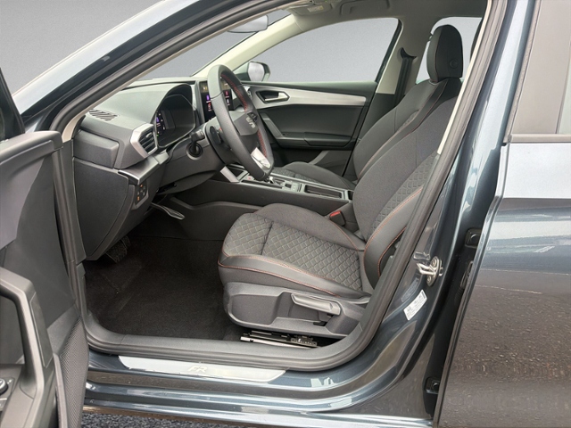 Leon ST 2.0 TDI DSG FR AHK+LED+SIHZ.+KAMERA+ACC+