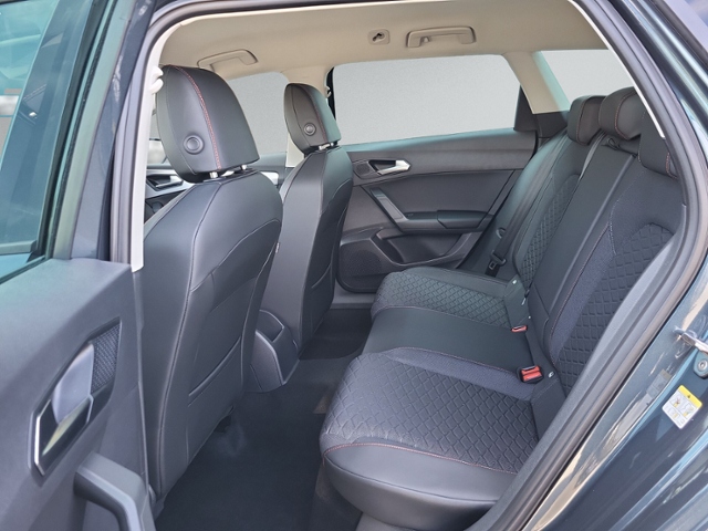 Leon ST 2.0 TDI DSG FR AHK+LED+NAVI.+KAMERA+ACC+