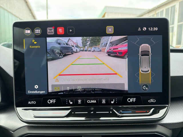 Leon ST 1.5 eTSI DSG STYLE AHK+RFK+NAVI+ACC+LED+