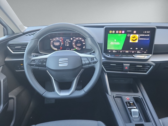 Leon ST 2.0 TDI DSG STYLE AHK+KAMERA+ACC+LED+LMF
