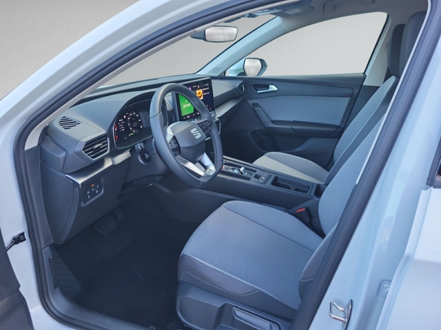 Leon ST 2.0 TDI DSG STYLE AHK+KAMERA+ACC+LED+LMF