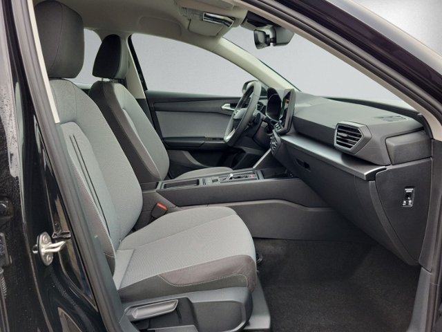 Leon 1.5 eTSI DSG STYLE KAMERA+ACC+LED+CLIMATRON