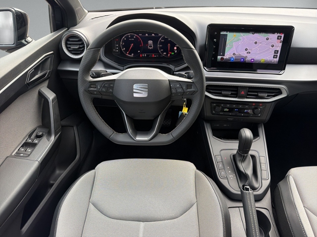 Ibiza 1.5 TSI FR DSG LED+RFK+NAVI.+ACC+17'+SIHZ+