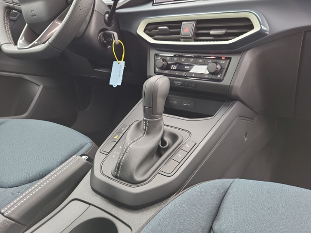 Arona 1.0 TSI DSG STYLE NAVI+ACC+KAMERA+LED+SIHZ
