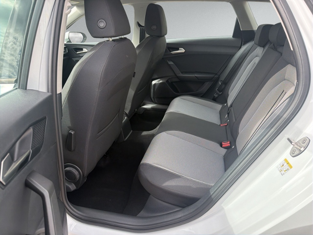 Leon ST 1.5 eTSI DSG STYLE AHK+RFK+NAVI+ACC+LED+