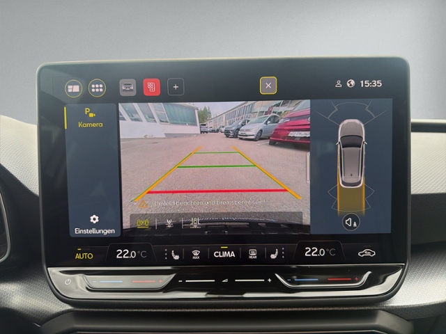Leon ST 1.5 eTSI DSG STYLE AHK+RFK+NAVI+ACC+LED+