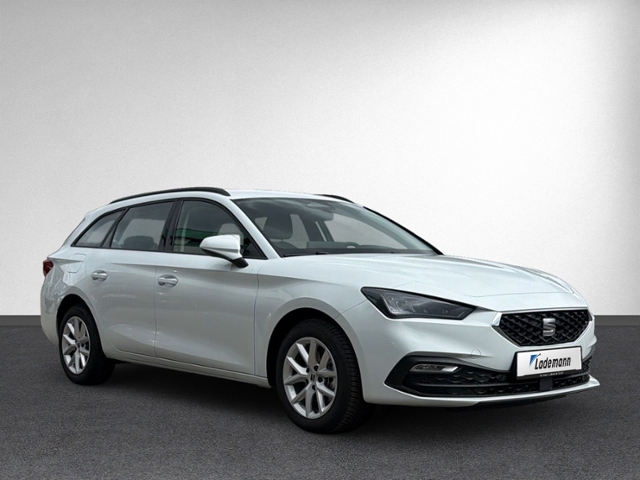 Leon ST 1.5 eTSI DSG STYLE AHK+RFK+NAVI+ACC+LED+