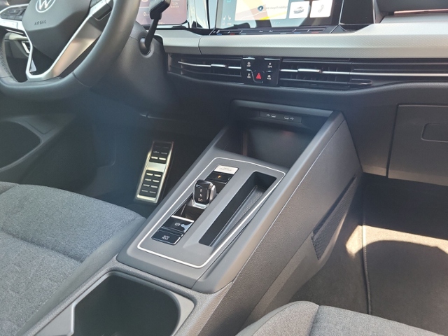 Golf VIII 2.0 TDI DSG MOVE NAVI+RFK+ACC+CLIMATRO