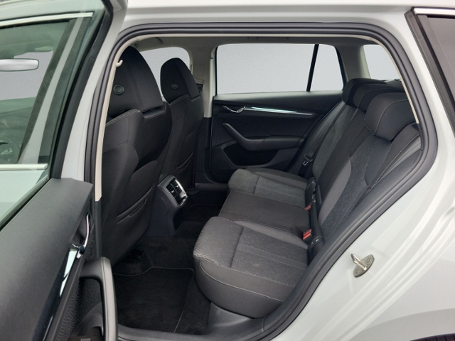 Octavia Combi 2.0 TDI DSG AHK+LED+KAMERA+CLIMATR