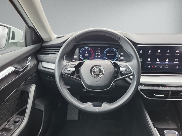 Octavia Combi 2.0 TDI DSG AHK+LED+KAMERA+CLIMATR