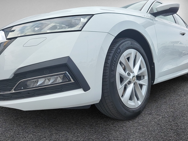 Octavia Combi 2.0 TDI DSG AHK+LED+KAMERA+CLIMATR