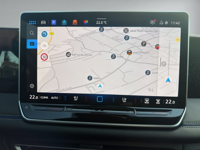 Tiguan 1.5 eTSI DSG R-LINE PANO+AHK+360+IQ.LIGHT