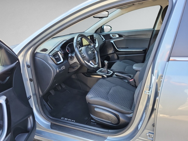 Ceed 1.0 TGDI Vision NAVI+KAMERA+GRA+SITZHZ+NSW