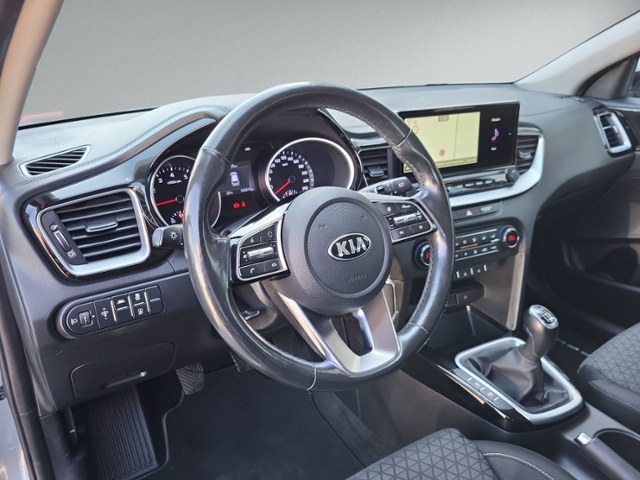 Ceed 1.0 TGDI Vision NAVI+KAMERA+GRA+SITZHZ+NSW