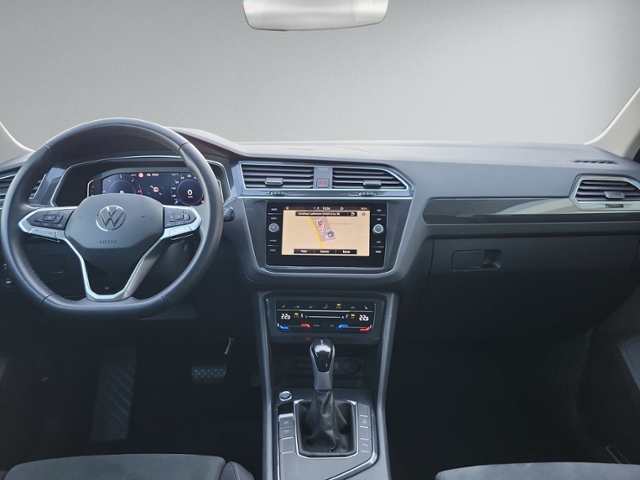 Tiguan 2.0 TDI DSG ELEGANCE IQ.LIGHT+NAVI+RFK+AC